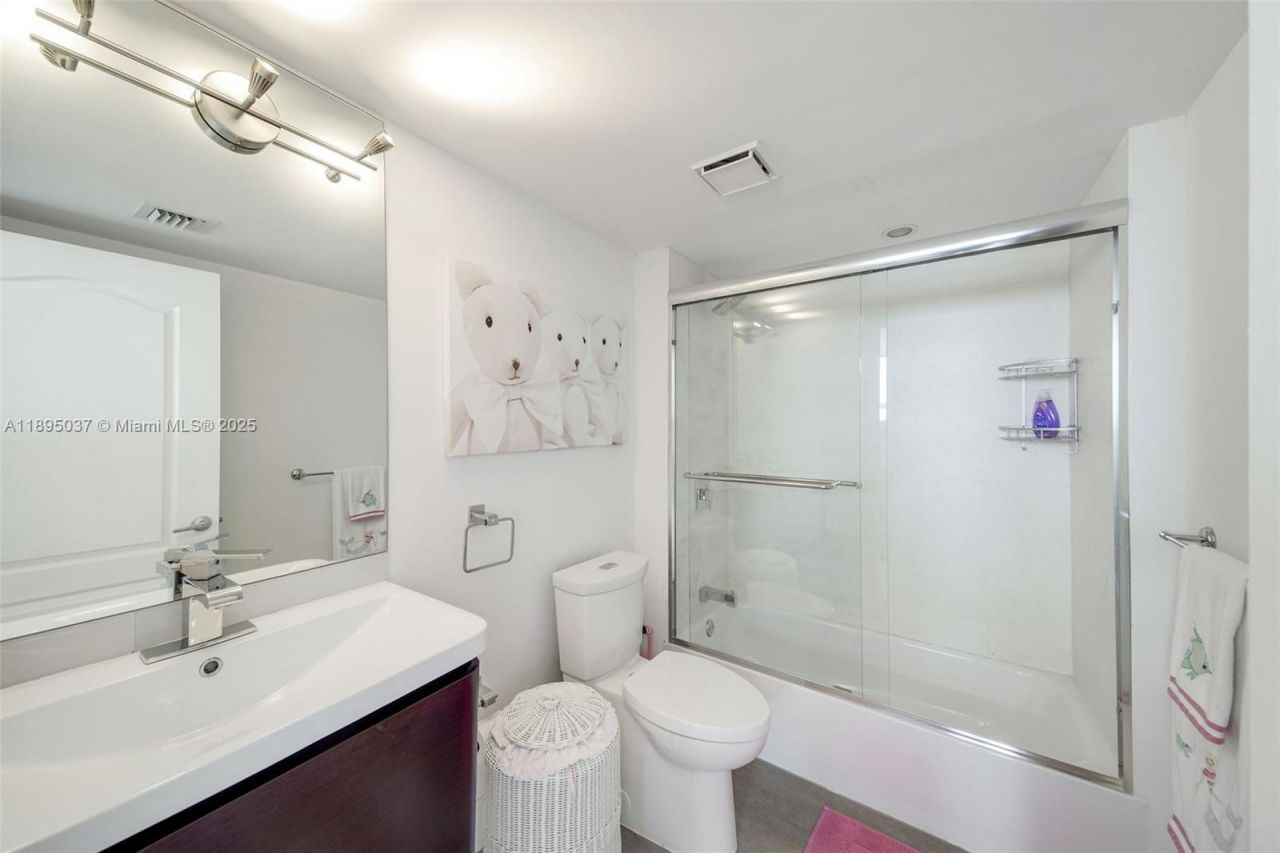 650 West Ave, Unit 2107, Miami Beach, FL 33139 Photo