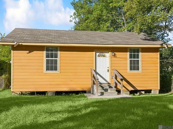 2371 E Smiley Ave, Baton Rouge, LA 70806