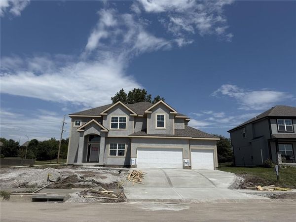 10500 N Wayne Avenue, Kansas City, MO 64155