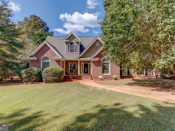 45 Carolyn Court, Social Circle, GA 30025