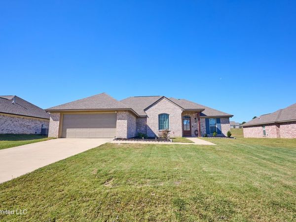 115 Rotherfield Place, Canton, MS 39046