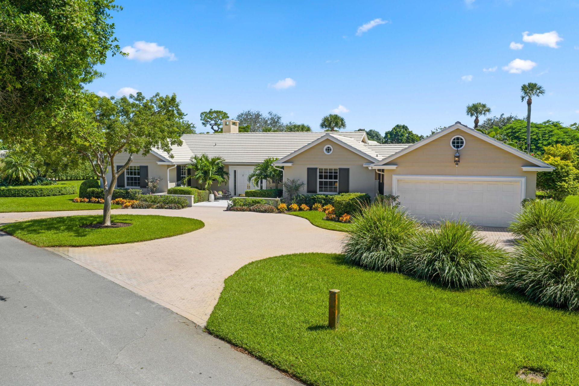 36 Country Road, Village of Golf, FL 33436 Photo