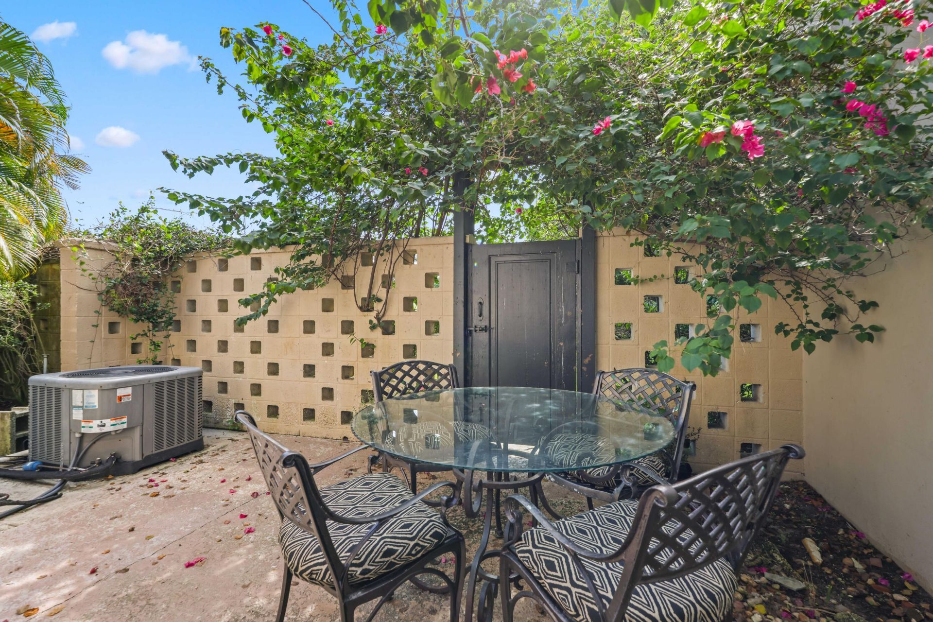 36 Country Road, Village of Golf, FL 33436 Photo