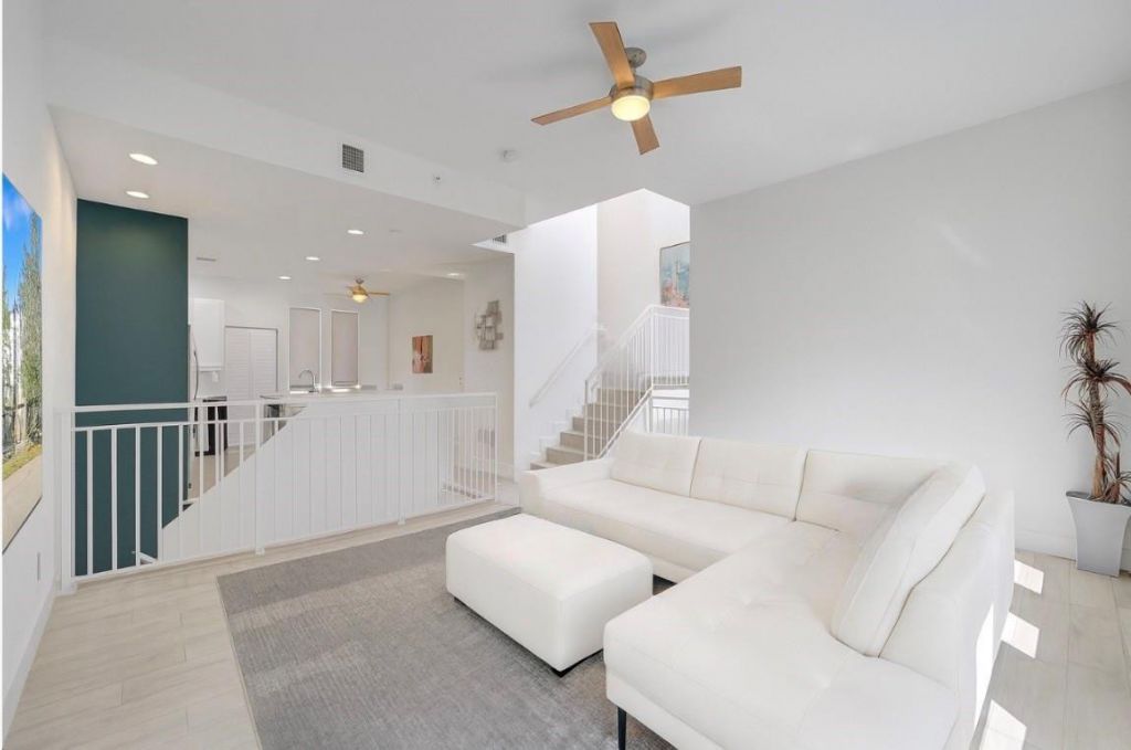 703 SE 16th Court, Fort Lauderdale, FL 33316 Photo