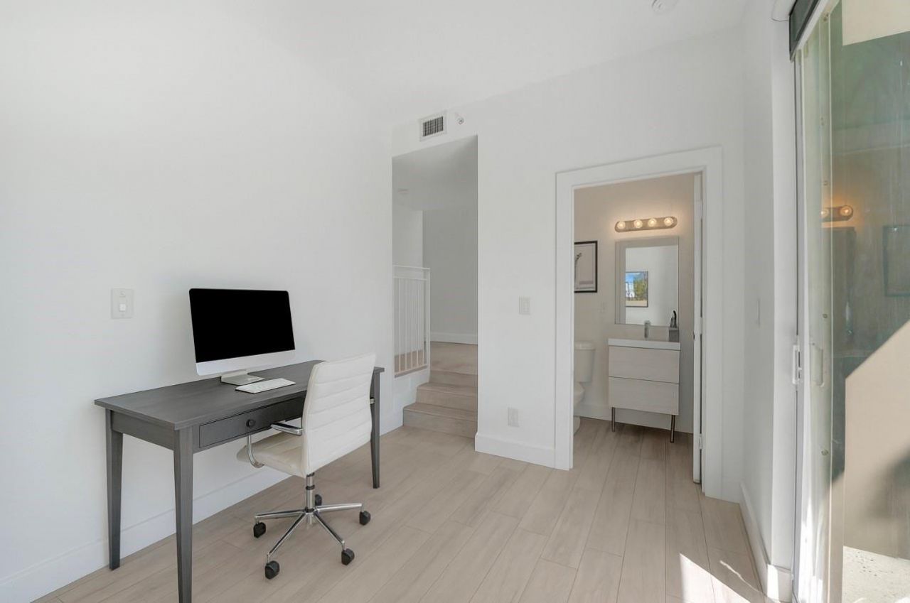 703 SE 16th Court, Fort Lauderdale, FL 33316 Photo