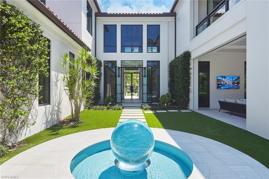 16945 Sud Cortile Ct, Naples, FL 34110 Photo