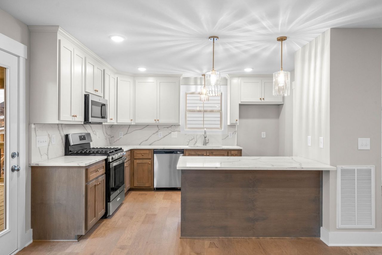 1592 Collins View Way, Clarksville, TN 37043 Main Photo