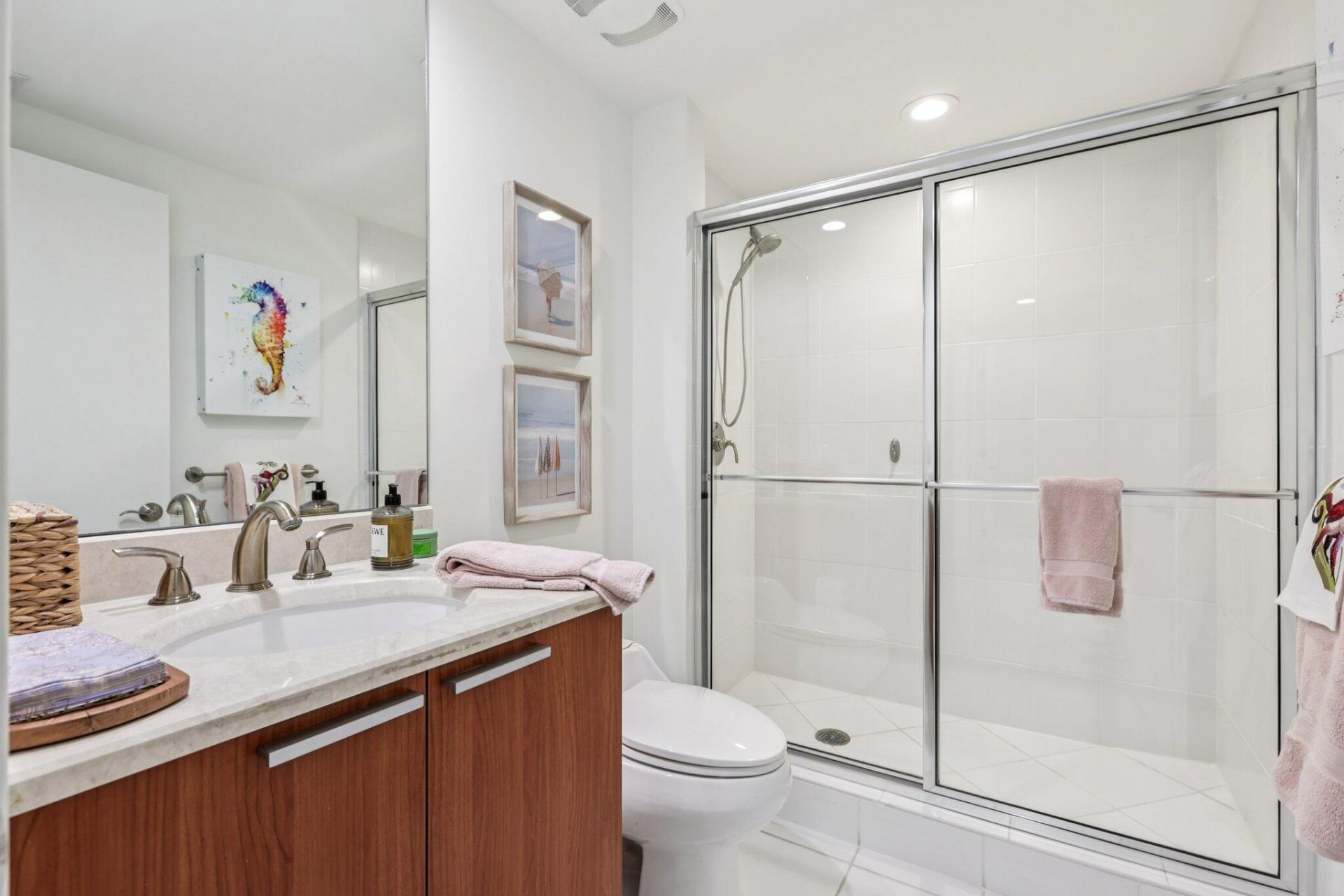 2640 Lake Shore Drive, Unit 2008, Riviera Beach, FL 33404 Photo