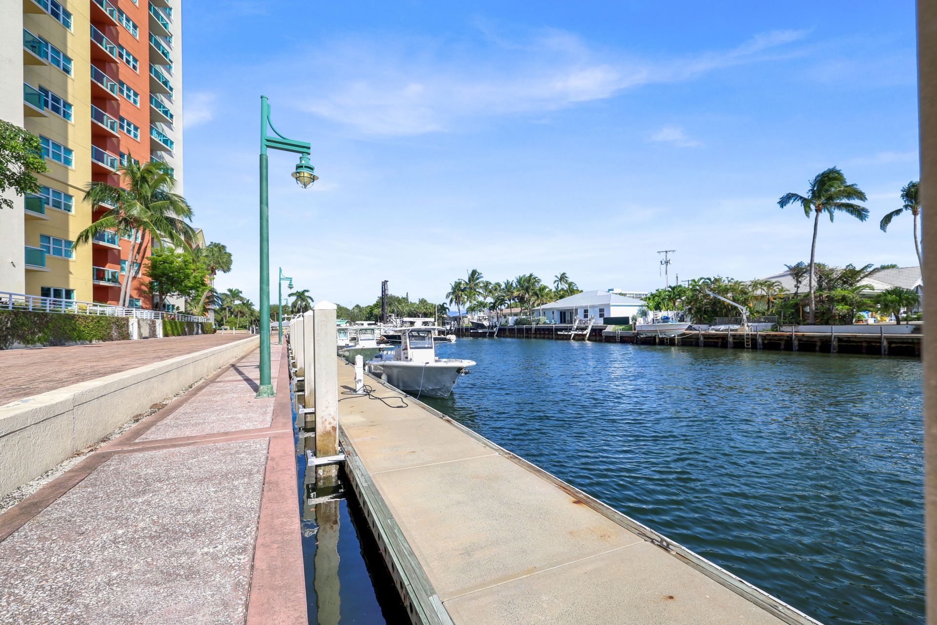 2640 Lake Shore Drive, Unit 2008, Riviera Beach, FL 33404 Photo