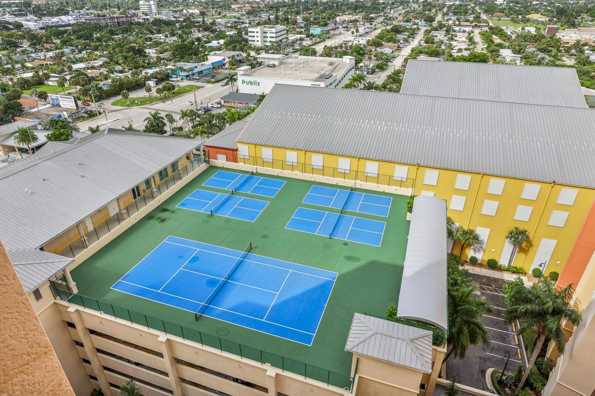 2640 Lake Shore Drive, Unit 2008, Riviera Beach, FL 33404 Photo