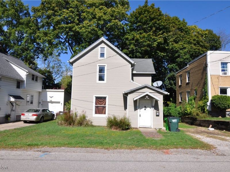 217 W Summit Street, Barberton, OH 44203 Photo 1