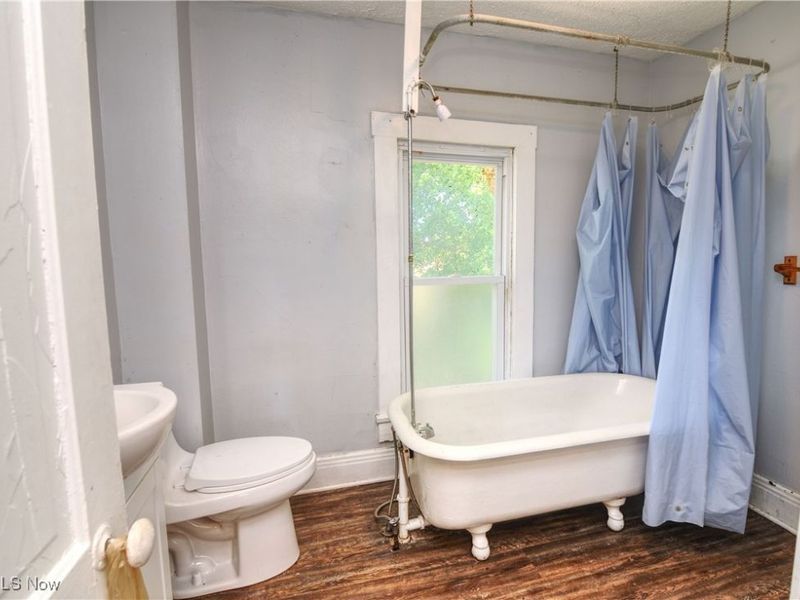 217 W Summit Street, Barberton, OH 44203 Photo 12