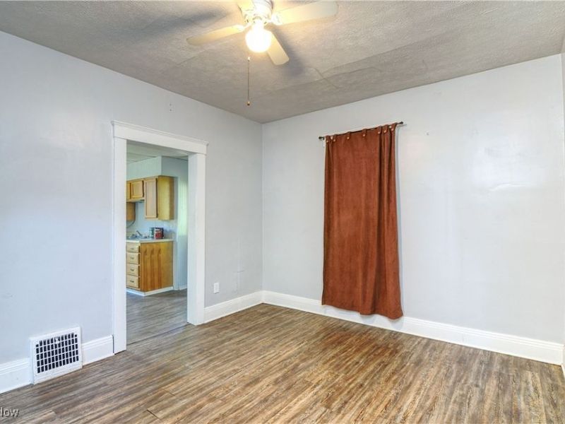 217 W Summit Street, Barberton, OH 44203 Photo 6