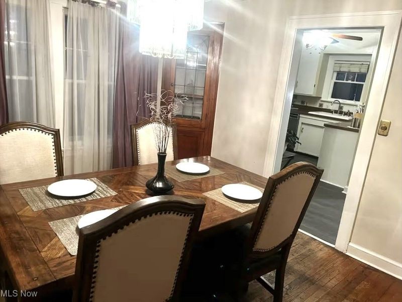 1156 Quilliams Road, Cleveland, OH 44121 Photo 11