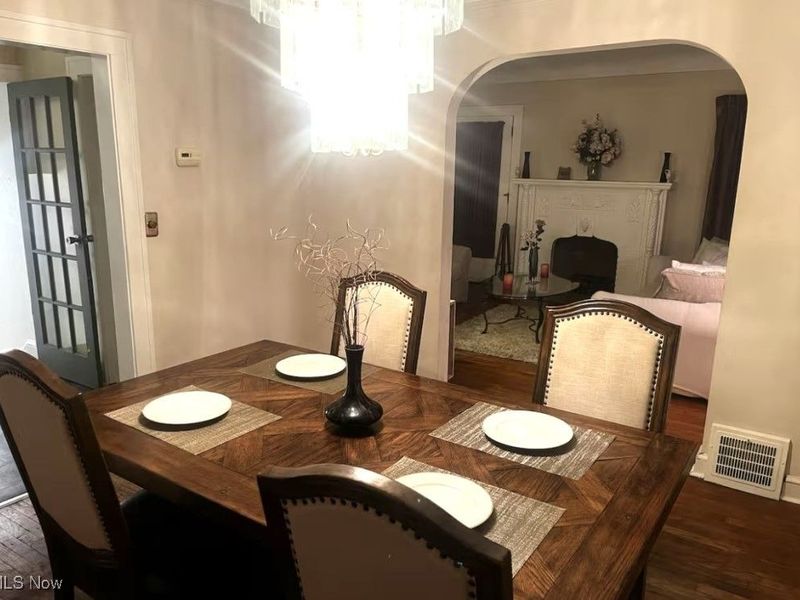 1156 Quilliams Road, Cleveland, OH 44121 Photo 13