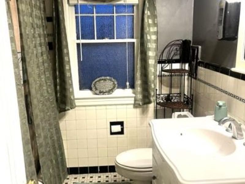 1156 Quilliams Road, Cleveland, OH 44121 Photo 22