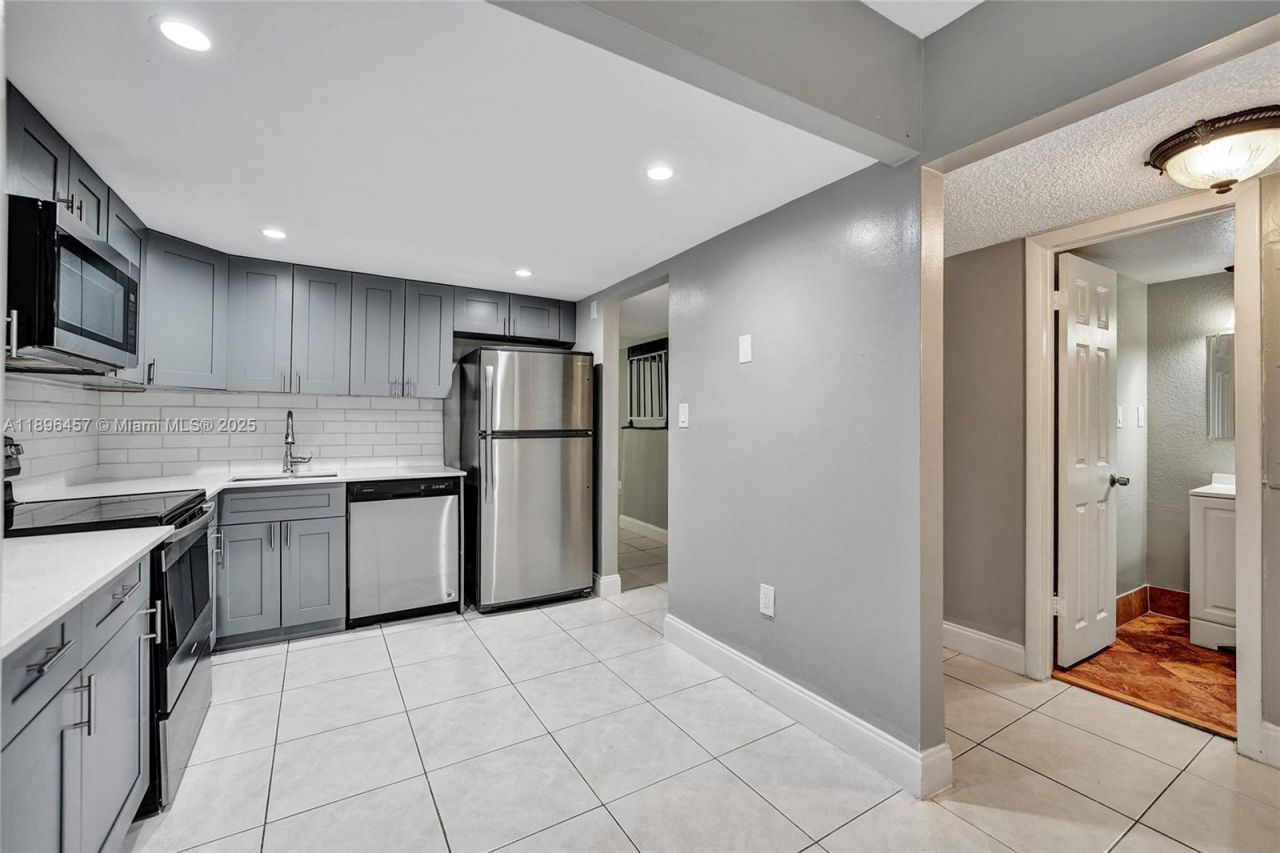 8401 W Sample Rd, Unit 20, Coral Springs, FL 33065 Photo