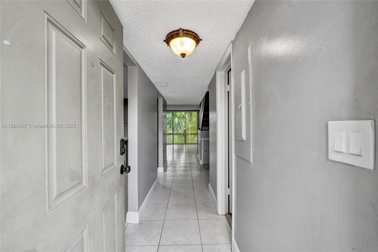 8401 W Sample Rd, Unit 20, Coral Springs, FL 33065 Photo