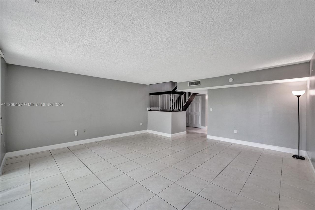 8401 W Sample Rd, Unit 20, Coral Springs, FL 33065 Photo