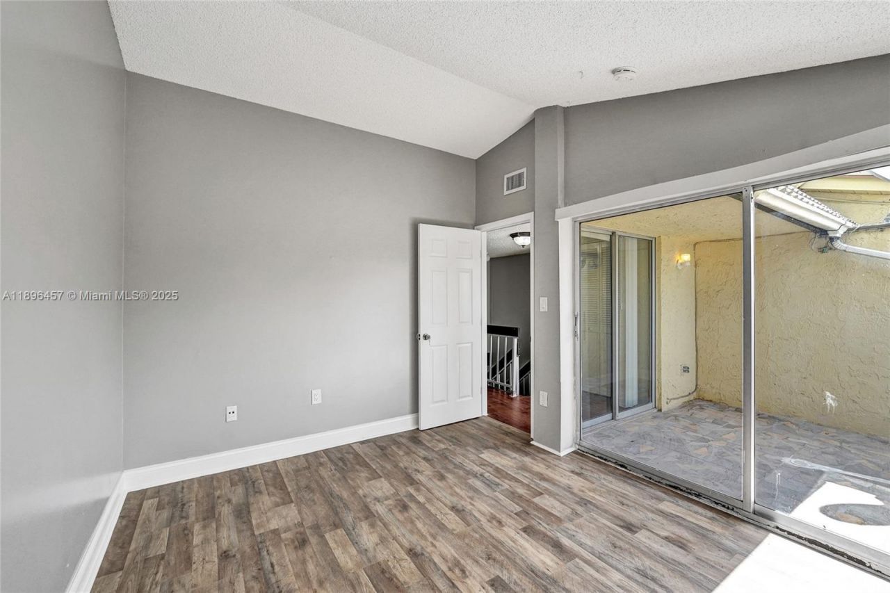 8401 W Sample Rd, Unit 20, Coral Springs, FL 33065 Photo