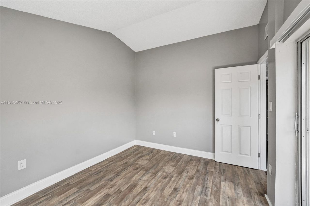 8401 W Sample Rd, Unit 20, Coral Springs, FL 33065 Photo