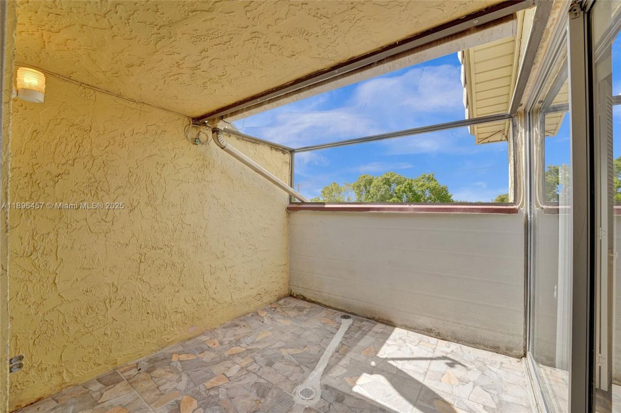 8401 W Sample Rd, Unit 20, Coral Springs, FL 33065 Photo