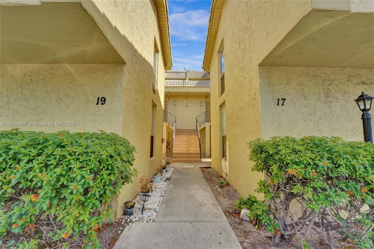 8401 W Sample Rd, Unit 20, Coral Springs, FL 33065 Photo