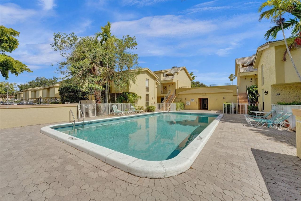 8401 W Sample Rd, Unit 20, Coral Springs, FL 33065 Photo