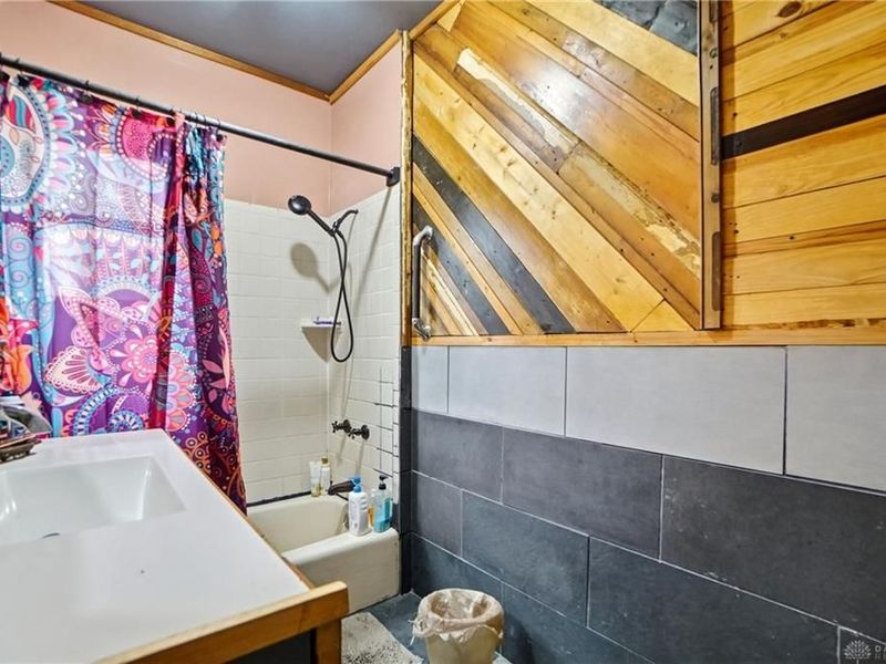 8421 Wiswell Street, Cincinnati, OH 45216 Photo 26