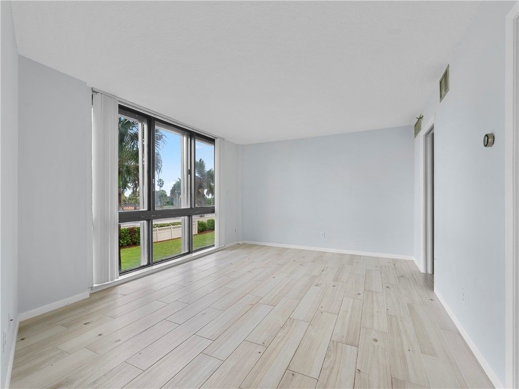 801 S Ocean Drive, Unit 205, Fort Pierce, FL 34949 Photo