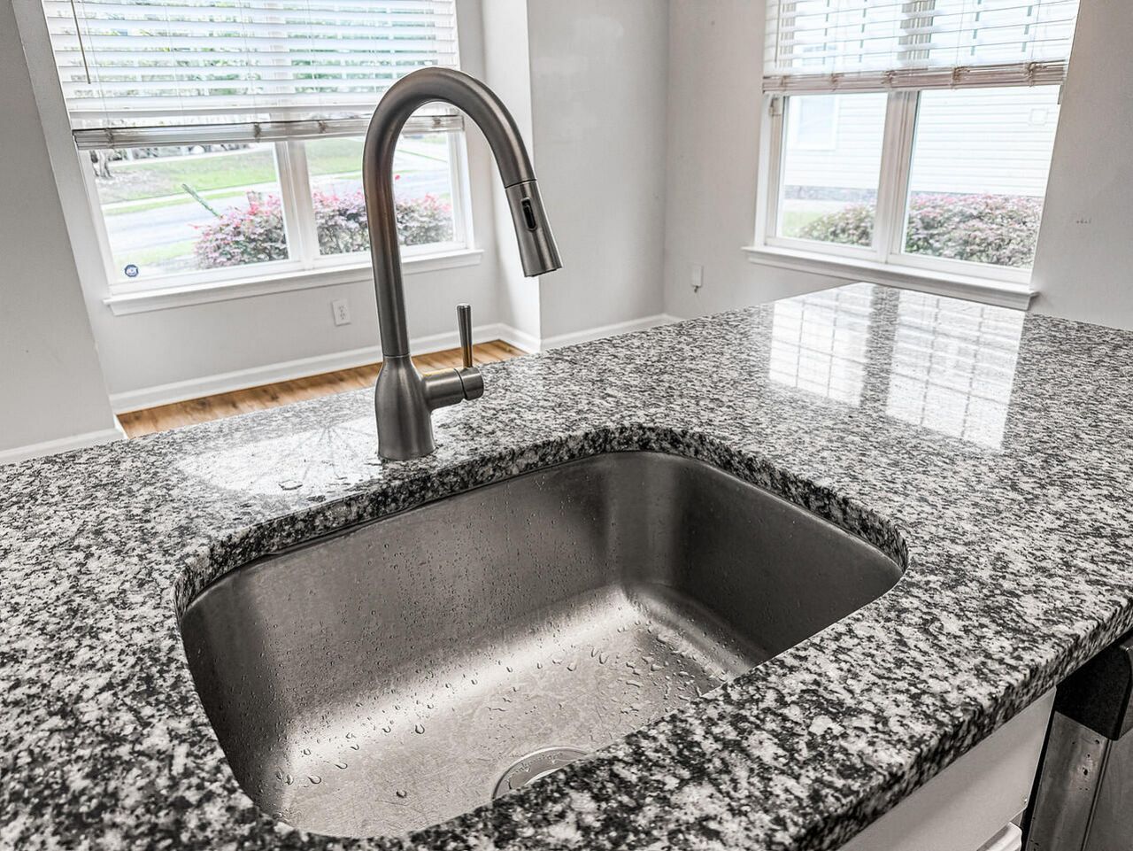 154 Grand Oaks Drive Photo 9