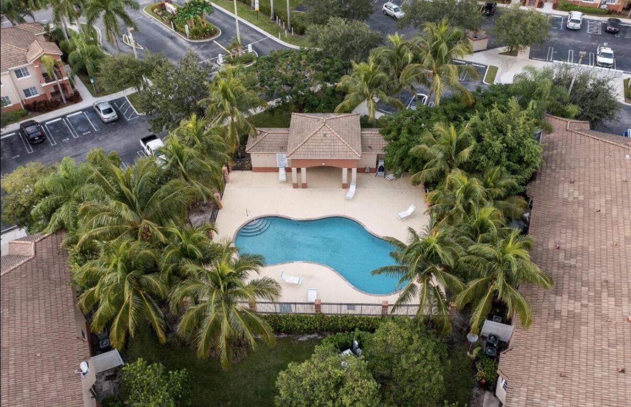 3780 N Jog Road, Unit 202, West Palm Beach, FL 33411 Photo