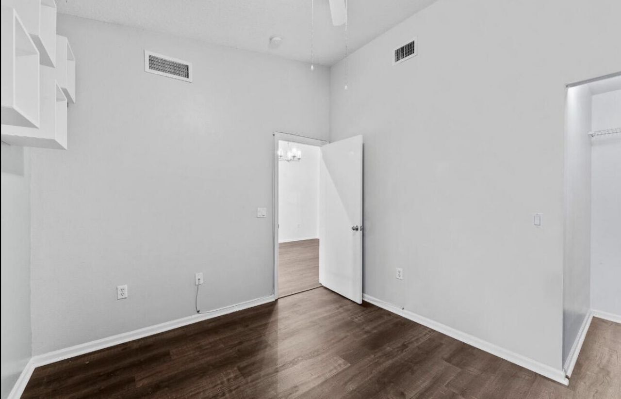 3780 N Jog Road, Unit 202, West Palm Beach, FL 33411 Photo