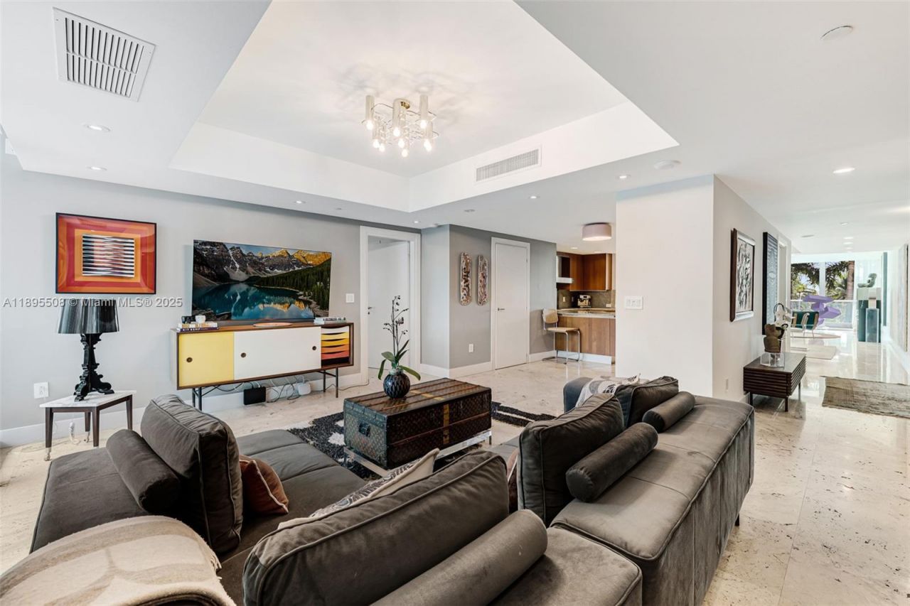 2627 S Bayshore Dr, Unit 504, Miami, FL 33133 Photo