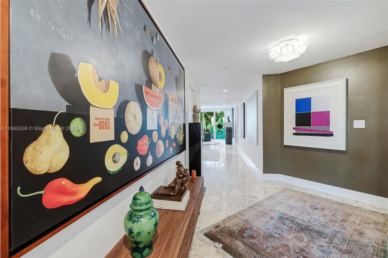 2627 S Bayshore Dr, Unit 504, Miami, FL 33133 Photo