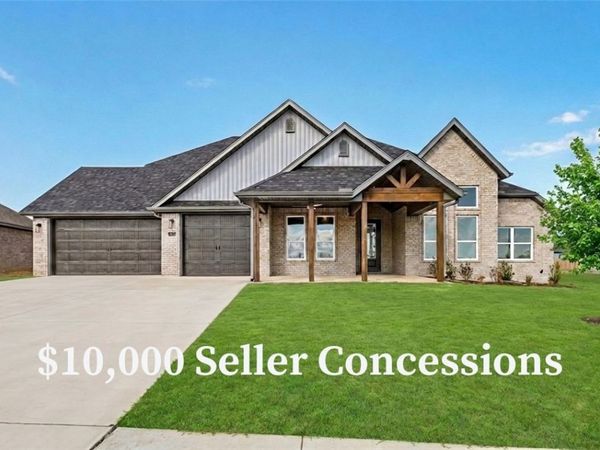 1301 Greyback Lane, Centerton, AR 72719