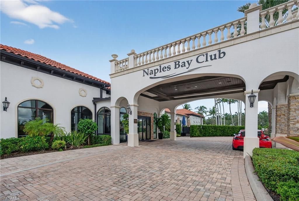 975 Sandpiper St, Unit A204, Naples, FL 34102 Photo