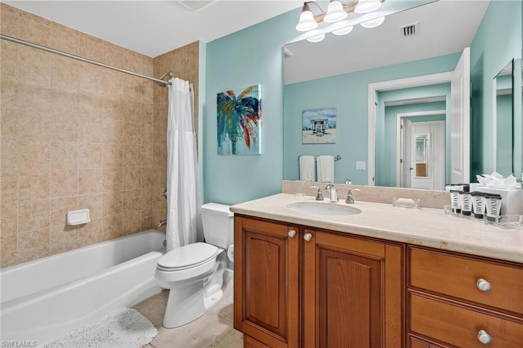 975 Sandpiper St, Unit A204, Naples, FL 34102 Photo