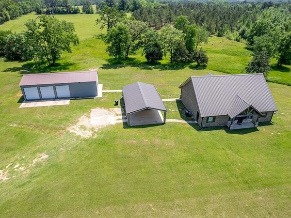 13043 W County Road 4182, Henderson, TX 75654