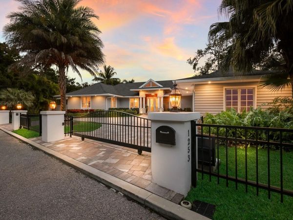 1253 N BASIN LANE, SARASOTA, FL 34242