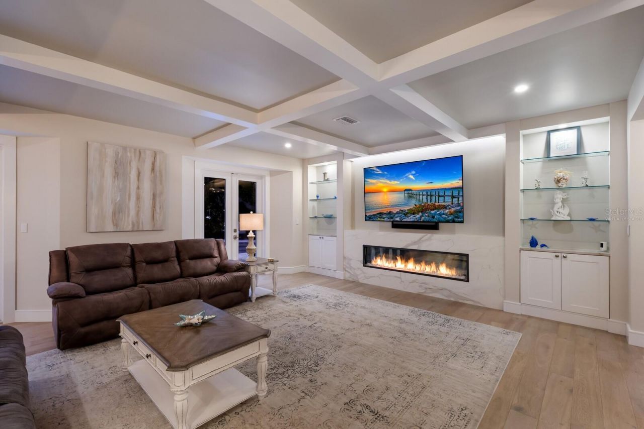 1253 N Basin Lane, Sarasota, FL 34242 Photo