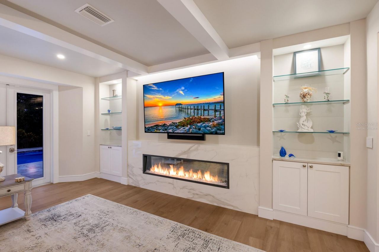 1253 N Basin Lane, Sarasota, FL 34242 Photo