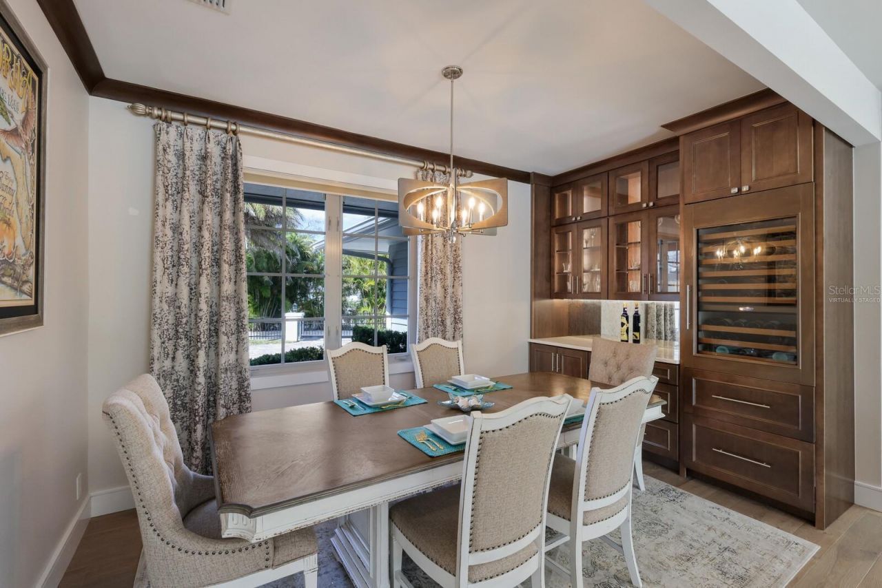 1253 N Basin Lane, Sarasota, FL 34242 Photo