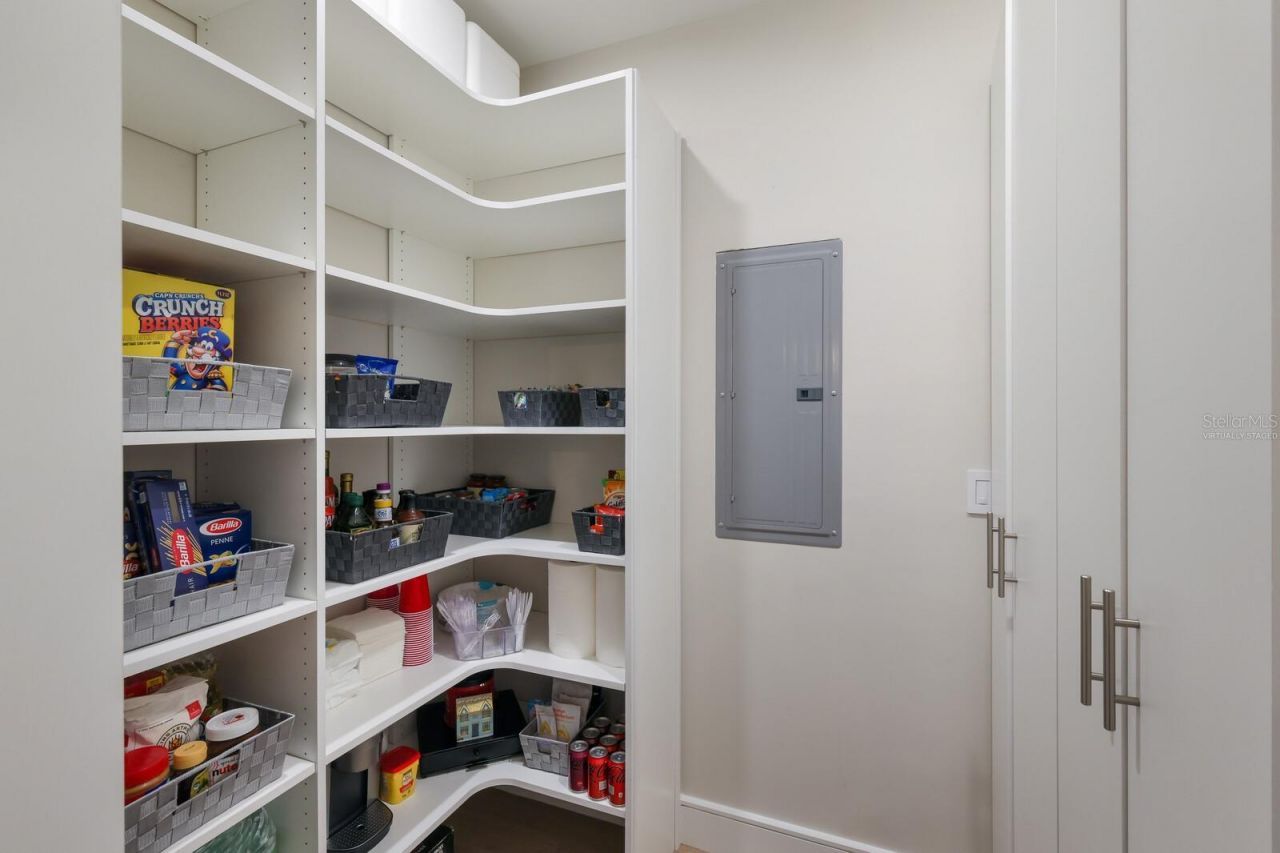 1253 N Basin Lane, Sarasota, FL 34242 Photo