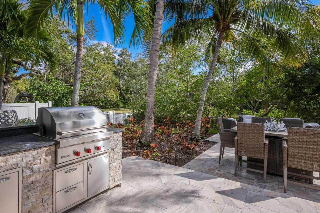 1253 N Basin Lane, Sarasota, FL 34242 Photo