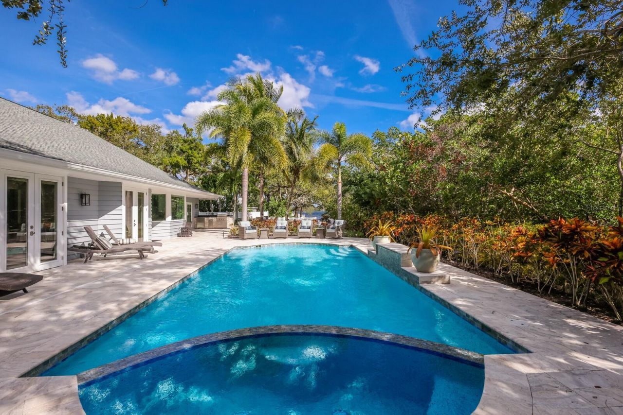 1253 N Basin Lane, Sarasota, FL 34242 Photo