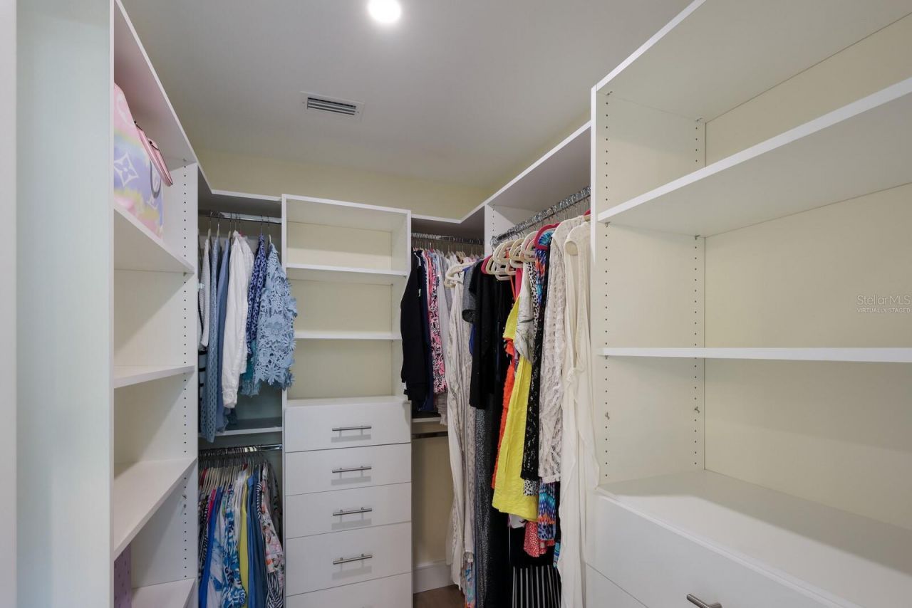 1253 N Basin Lane, Sarasota, FL 34242 Photo