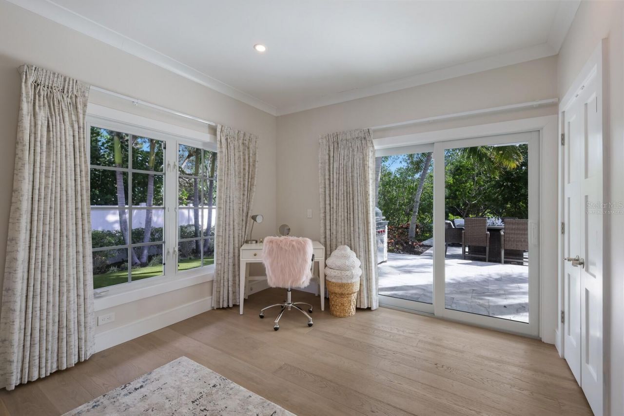 1253 N Basin Lane, Sarasota, FL 34242 Photo