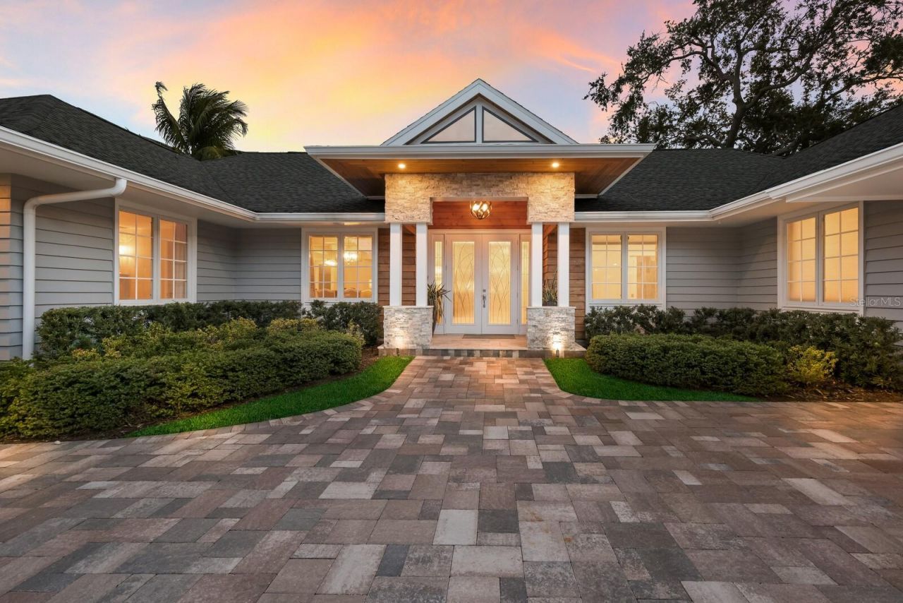 1253 N Basin Lane, Sarasota, FL 34242 Photo