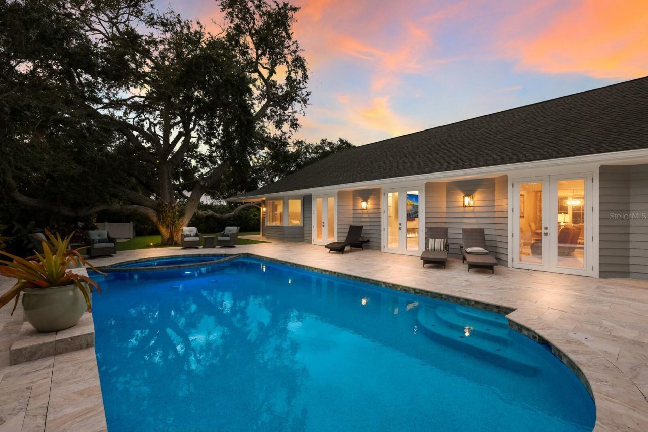 1253 N Basin Lane, Sarasota, FL 34242 Photo